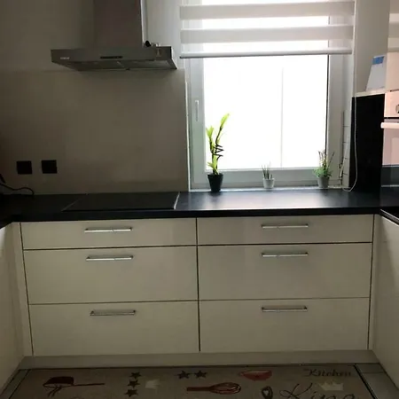 Ruhige Mit Balkon Apartment *